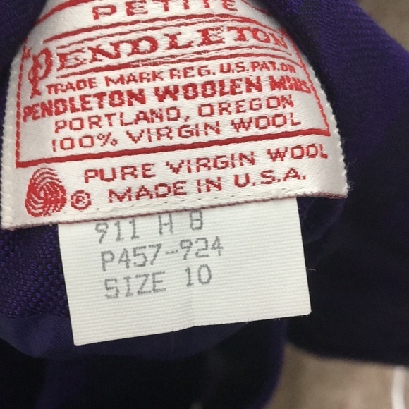 Pendleton women’s petite wool purple suit and skirt set​ - Picture 7 of 8
